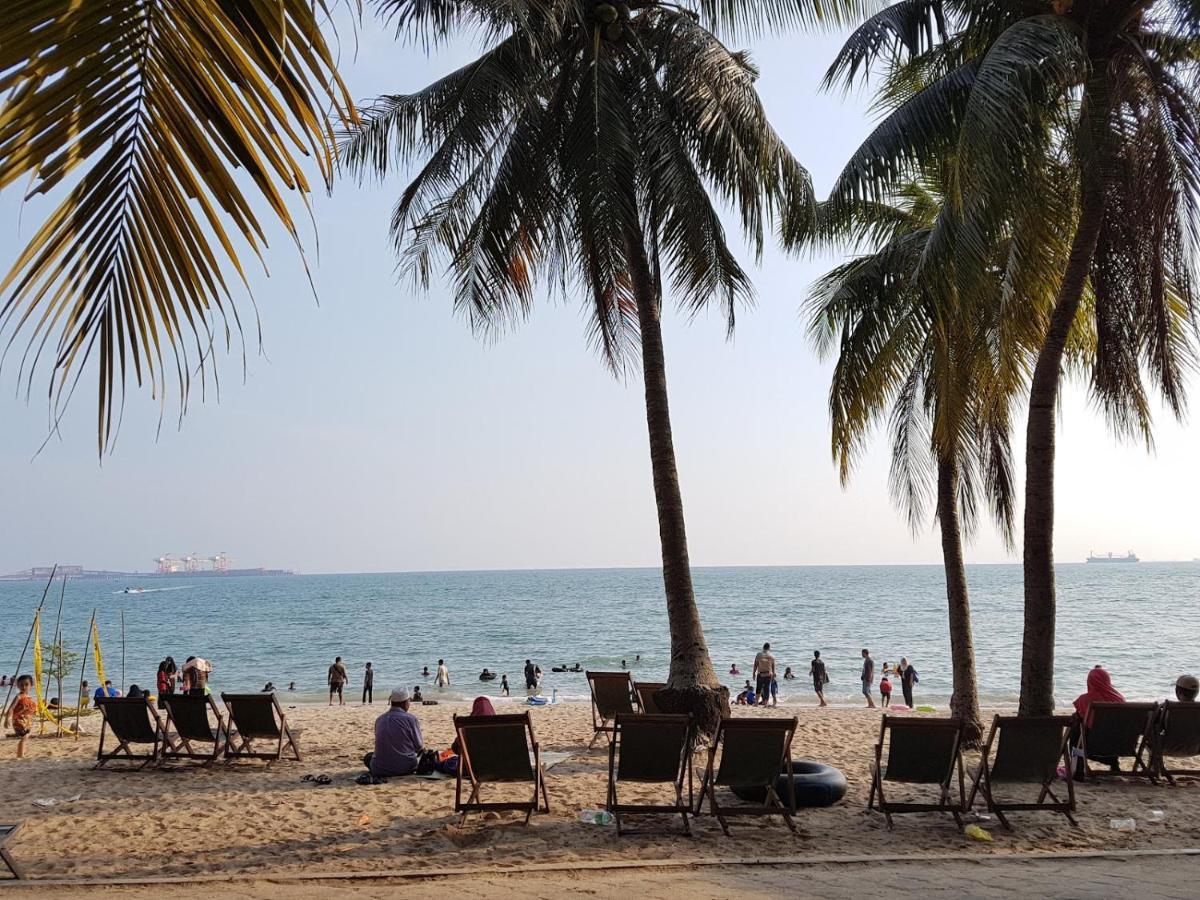 Teluk Batik 17Paradisehome Private Pool Karaoke Snooker Bbq 15Pax Lumut Exterior foto