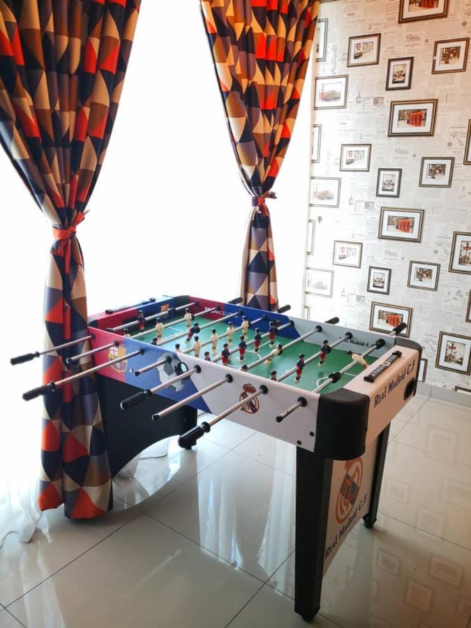 Teluk Batik 17Paradisehome Private Pool Karaoke Snooker Bbq 15Pax Lumut Exterior foto