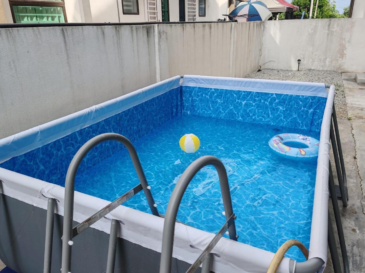 Teluk Batik 17Paradisehome Private Pool Karaoke Snooker Bbq 15Pax Lumut Exterior foto